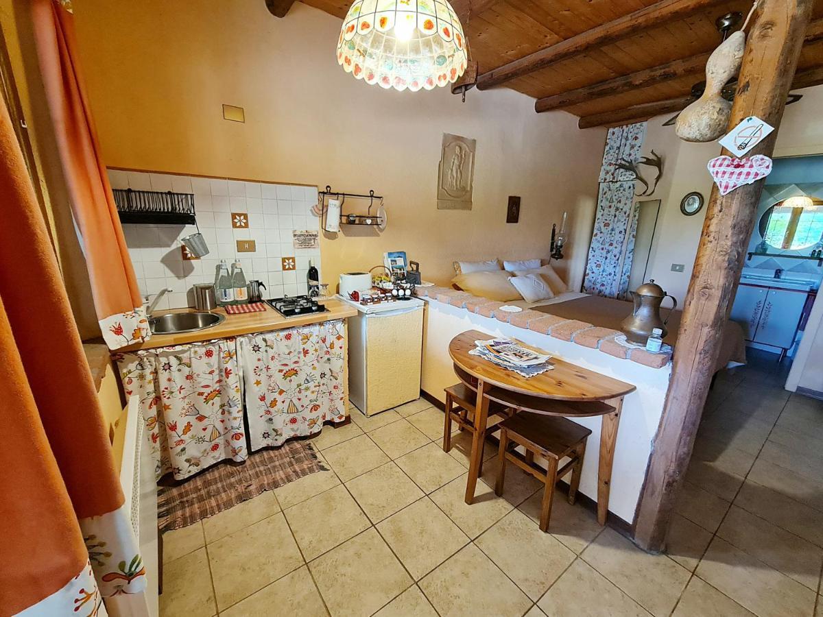 Вилла Cascina Beneficio Кастельнуово-Бормида Экстерьер фото